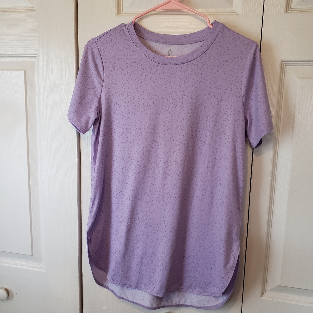 Like New Skechers ultra-soft tee